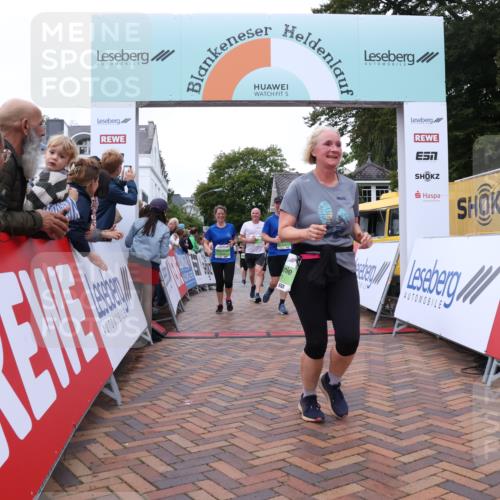 30.08.2026 - Blankeneser Heldenlauf Lena Gebhardt http://msf.ph/oto/10076653 30.08.2026 10:31:14 Ziel 5132, 5226, 5460, 5507, 5677, 5720, 5721 meine-sportfotos.de