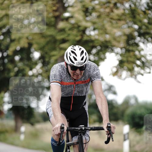 30.08.2026 - Elbe Triathlon Hamburg Michael Burmester http://msf.ph/oto/10076659 30.08.2026 11:24:06 Radfahren 1358, 1388 meine-sportfotos.de