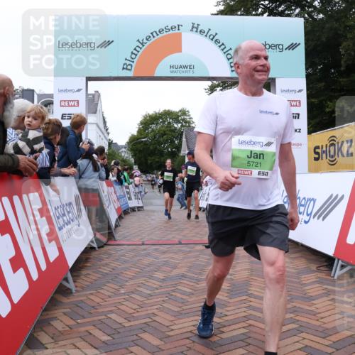 30.08.2026 - Blankeneser Heldenlauf Lena Gebhardt http://msf.ph/oto/10076689 30.08.2026 10:31:18 Ziel 5132, 5226, 5507, 5514, 5516, 5677, 5720, 5721 meine-sportfotos.de