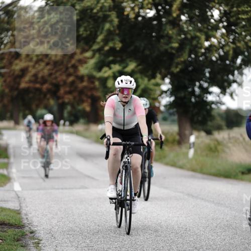 30.08.2026 - Elbe Triathlon Hamburg Michael Burmester http://msf.ph/oto/10076711 30.08.2026 11:25:11 Radfahren 1425, 1600, 1635, 1668, 1673, 1712 meine-sportfotos.de