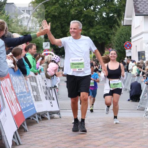 30.08.2026 - Blankeneser Heldenlauf Lena Gebhardt http://msf.ph/oto/10076733 30.08.2026 10:31:30 Ziel 5182, 5267, 5346 meine-sportfotos.de