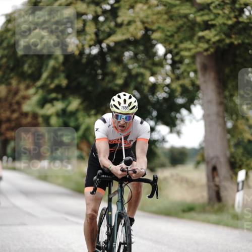 30.08.2026 - Elbe Triathlon Hamburg Michael Burmester http://msf.ph/oto/10076753 30.08.2026 11:25:59 Radfahren 1355, 1603 meine-sportfotos.de