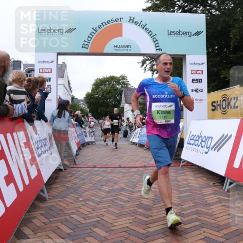 30.08.2026 - Blankeneser Heldenlauf Lena Gebhardt http://msf.ph/oto/10076783 30.08.2026 10:31:39 Ziel 5108, 5182, 5267, 5346, 5552, 5715 meine-sportfotos.de