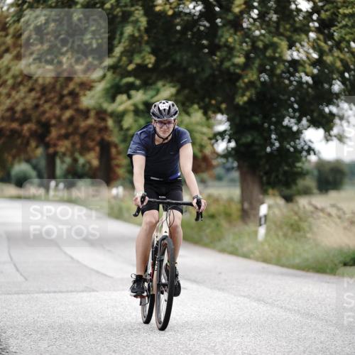 30.08.2026 - Elbe Triathlon Hamburg Michael Burmester http://msf.ph/oto/10076790 30.08.2026 11:26:36 Radfahren 1364, 1432, 1448 meine-sportfotos.de