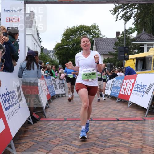 30.08.2026 - Blankeneser Heldenlauf Lena Gebhardt http://msf.ph/oto/10076823 30.08.2026 10:31:44 Ziel 5057, 5108, 5141, 5157, 5496, 5552, 5715, 5892 meine-sportfotos.de