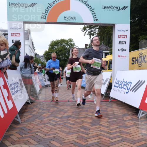 30.08.2026 - Blankeneser Heldenlauf Lena Gebhardt http://msf.ph/oto/10076828 30.08.2026 10:31:46 Ziel 5057, 5108, 5141, 5157, 5170, 5171, 5496, 5552, 5715, 5885, 5892 meine-sportfotos.de