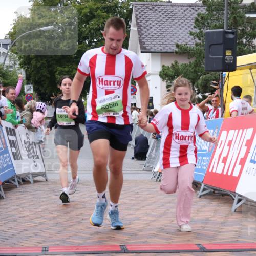 30.08.2026 - Blankeneser Heldenlauf Lena Gebhardt http://msf.ph/oto/10076846 30.08.2026 10:32:00 Ziel 5155, 5175, 5354, 5652 meine-sportfotos.de