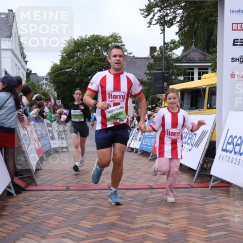 30.08.2026 - Blankeneser Heldenlauf Lena Gebhardt http://msf.ph/oto/10076848 30.08.2026 10:32:01 Ziel 5175, 5354, 5652 meine-sportfotos.de