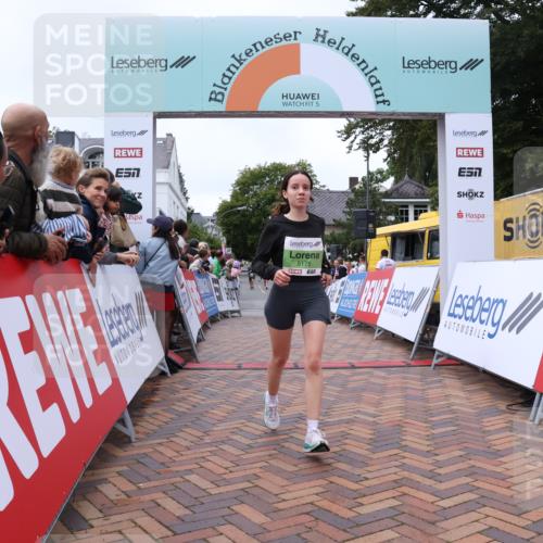 30.08.2026 - Blankeneser Heldenlauf Lena Gebhardt http://msf.ph/oto/10076853 30.08.2026 10:32:03 Ziel 5175, 5652 meine-sportfotos.de