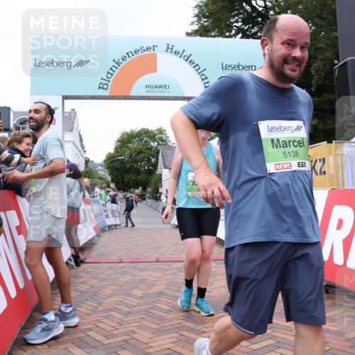 30.08.2026 - Blankeneser Heldenlauf Lena Gebhardt http://msf.ph/oto/10076875 30.08.2026 10:32:25 Ziel 5073, 5089, 5138, 5293, 5557 meine-sportfotos.de