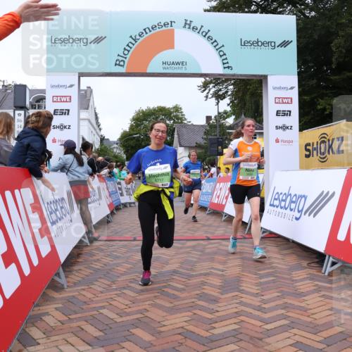 30.08.2026 - Blankeneser Heldenlauf Lena Gebhardt http://msf.ph/oto/10076892 30.08.2026 10:32:46 Ziel 5003, 5212, 5350, 5530, 5717 meine-sportfotos.de