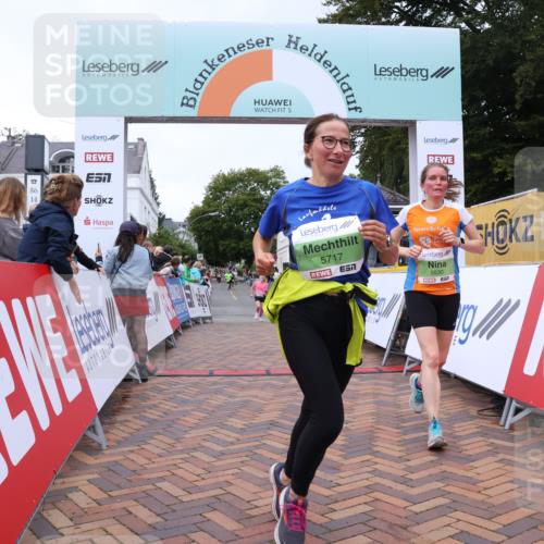 30.08.2026 - Blankeneser Heldenlauf Lena Gebhardt http://msf.ph/oto/10076893 30.08.2026 10:32:47 Ziel 5003, 5212, 5350, 5530, 5692, 5717 meine-sportfotos.de