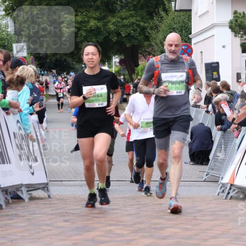 30.08.2026 - Blankeneser Heldenlauf Lena Gebhardt http://msf.ph/oto/10076917 30.08.2026 10:33:26 Ziel 5129, 5463, 5614 meine-sportfotos.de