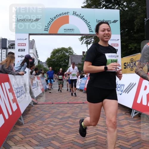 30.08.2026 - Blankeneser Heldenlauf Lena Gebhardt http://msf.ph/oto/10076922 30.08.2026 10:33:30 Ziel 5044, 5129, 5133, 5249, 5463, 5666, 5683, 5684 meine-sportfotos.de