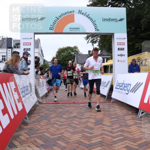 30.08.2026 - Blankeneser Heldenlauf Lena Gebhardt http://msf.ph/oto/10076924 30.08.2026 10:33:31 Ziel 5044, 5129, 5133, 5249, 5463, 5666, 5683, 5684 meine-sportfotos.de