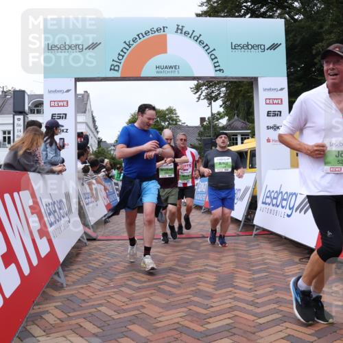 30.08.2026 - Blankeneser Heldenlauf Lena Gebhardt http://msf.ph/oto/10076925 30.08.2026 10:33:32 Ziel 5044, 5129, 5133, 5249, 5463, 5666, 5683, 5684 meine-sportfotos.de