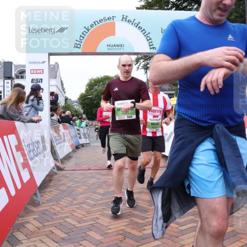 30.08.2026 - Blankeneser Heldenlauf Lena Gebhardt http://msf.ph/oto/10076927 30.08.2026 10:33:34 Ziel 5044, 5129, 5133, 5249, 5463, 5666, 5683, 5684 meine-sportfotos.de