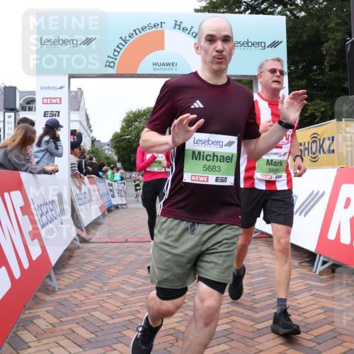 30.08.2026 - Blankeneser Heldenlauf Lena Gebhardt http://msf.ph/oto/10076928 30.08.2026 10:33:34 Ziel 5044, 5129, 5133, 5249, 5463, 5666, 5683, 5684 meine-sportfotos.de
