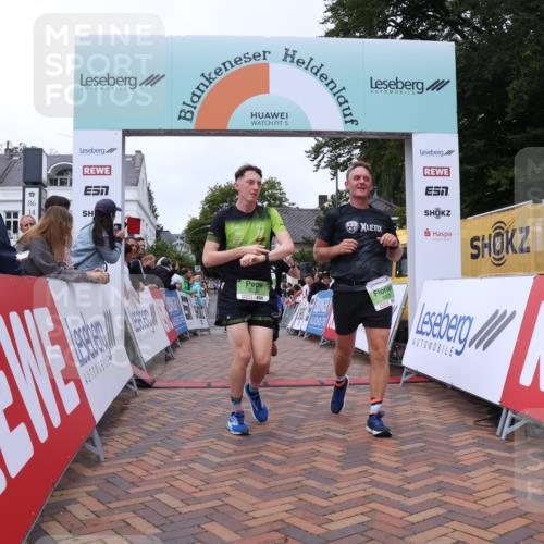 30.08.2026 - Blankeneser Heldenlauf Lena Gebhardt http://msf.ph/oto/10076938 30.08.2026 10:33:45 Ziel 5134, 5664, 5665, 5825, 5826 meine-sportfotos.de