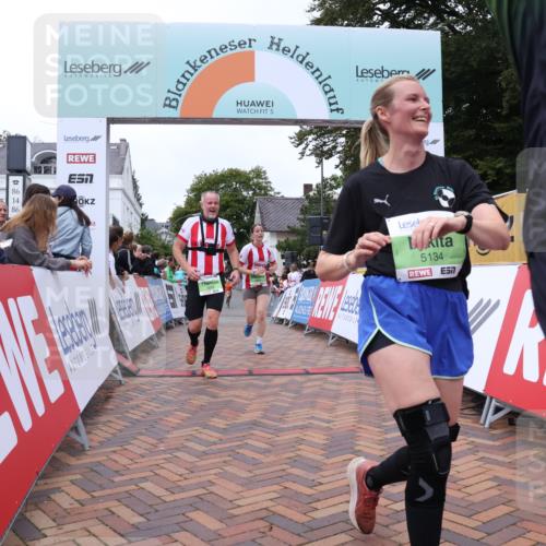 30.08.2026 - Blankeneser Heldenlauf Lena Gebhardt http://msf.ph/oto/10076941 30.08.2026 10:33:47 Ziel 5134, 5664, 5665, 5825, 5826 meine-sportfotos.de