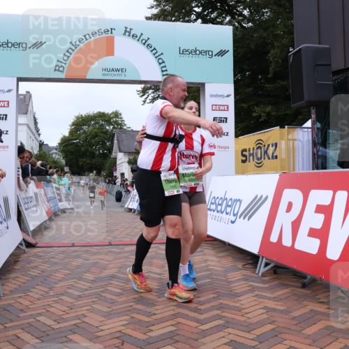 30.08.2026 - Blankeneser Heldenlauf Lena Gebhardt http://msf.ph/oto/10076944 30.08.2026 10:33:49 Ziel 5134, 5664, 5665, 5825, 5826 meine-sportfotos.de
