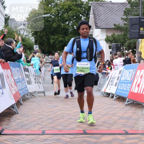 30.08.2026 - Blankeneser Heldenlauf Lena Gebhardt http://msf.ph/oto/10076963 30.08.2026 10:34:08 Ziel 5211, 5294, 5337, 5369, 5819 meine-sportfotos.de