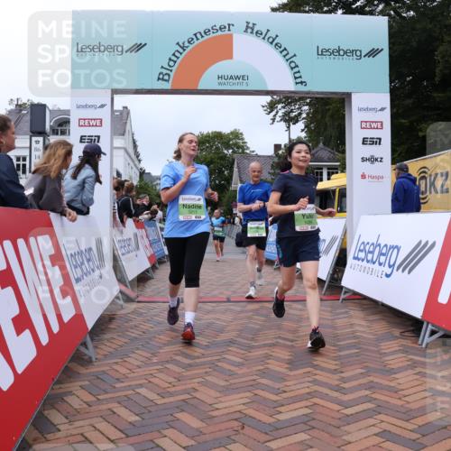 30.08.2026 - Blankeneser Heldenlauf Lena Gebhardt http://msf.ph/oto/10076968 30.08.2026 10:34:12 Ziel 5211, 5294, 5337, 5369, 5700 meine-sportfotos.de