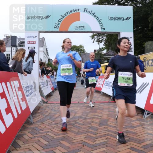 30.08.2026 - Blankeneser Heldenlauf Lena Gebhardt http://msf.ph/oto/10076969 30.08.2026 10:34:12 Ziel 5211, 5294, 5337, 5369, 5700 meine-sportfotos.de