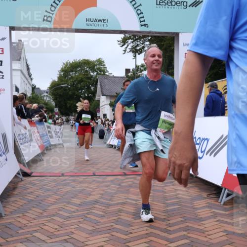 30.08.2026 - Blankeneser Heldenlauf Lena Gebhardt http://msf.ph/oto/10076979 30.08.2026 10:34:21 Ziel 5256, 5370, 5403, 5454, 5486, 5488, 5700 meine-sportfotos.de