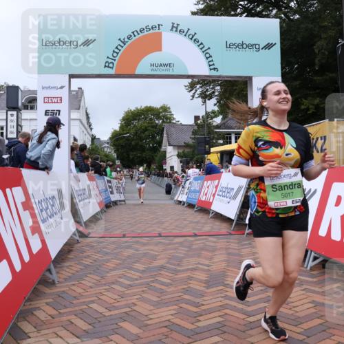 30.08.2026 - Blankeneser Heldenlauf Lena Gebhardt http://msf.ph/oto/10077044 30.08.2026 10:35:18 Ziel 5017, 5298, 5380, 5387 meine-sportfotos.de