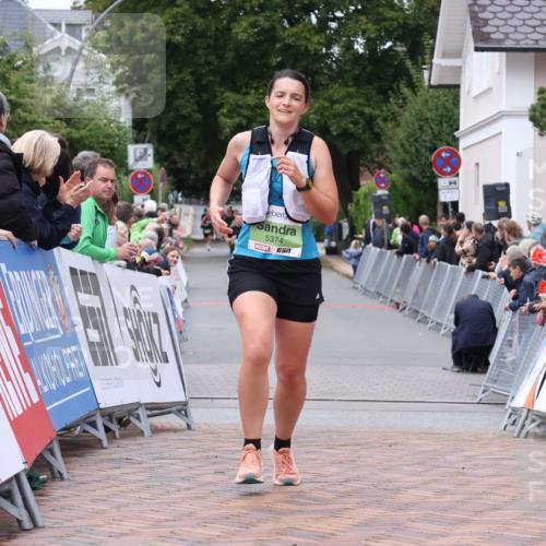 30.08.2026 - Blankeneser Heldenlauf Lena Gebhardt http://msf.ph/oto/10077061 30.08.2026 10:35:35 Ziel 5374, 5562, 5890 meine-sportfotos.de