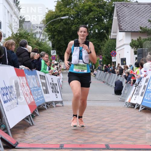30.08.2026 - Blankeneser Heldenlauf Lena Gebhardt http://msf.ph/oto/10077062 30.08.2026 10:35:36 Ziel 5374, 5562, 5890 meine-sportfotos.de