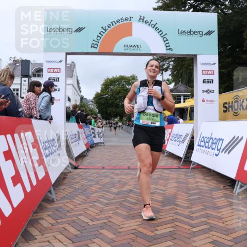 30.08.2026 - Blankeneser Heldenlauf Lena Gebhardt http://msf.ph/oto/10077064 30.08.2026 10:35:37 Ziel 5374, 5562, 5890 meine-sportfotos.de