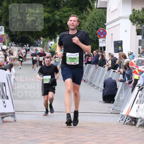 30.08.2026 - Blankeneser Heldenlauf Lena Gebhardt http://msf.ph/oto/10077066 30.08.2026 10:35:46 Ziel 5564 meine-sportfotos.de