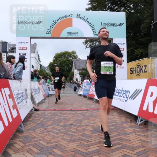 30.08.2026 - Blankeneser Heldenlauf Lena Gebhardt http://msf.ph/oto/10077070 30.08.2026 10:35:51 Ziel 5564, 5764 meine-sportfotos.de