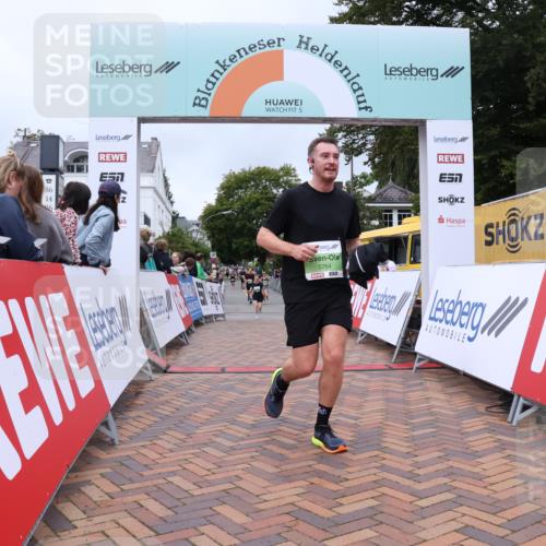 30.08.2026 - Blankeneser Heldenlauf Lena Gebhardt http://msf.ph/oto/10077072 30.08.2026 10:35:53 Ziel 5564, 5764 meine-sportfotos.de
