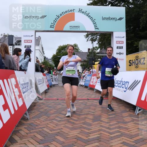 30.08.2026 - Blankeneser Heldenlauf Lena Gebhardt http://msf.ph/oto/10077104 30.08.2026 10:36:21 Ziel 5117, 5317, 5394, 5479, 5654, 5699 meine-sportfotos.de