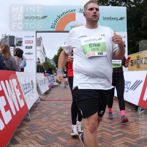 30.08.2026 - Blankeneser Heldenlauf Lena Gebhardt http://msf.ph/oto/10077113 30.08.2026 10:36:28 Ziel 5183, 5317, 5394, 5479, 5580, 5582, 5654, 5815 meine-sportfotos.de