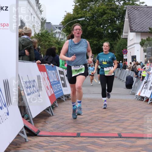 30.08.2026 - Blankeneser Heldenlauf Lena Gebhardt http://msf.ph/oto/10077121 30.08.2026 10:36:38 Ziel 5077, 5183, 5264 meine-sportfotos.de