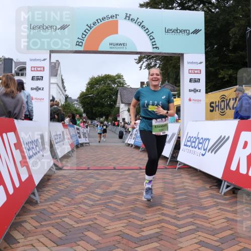 30.08.2026 - Blankeneser Heldenlauf Lena Gebhardt http://msf.ph/oto/10077126 30.08.2026 10:36:40 Ziel 5077, 5264 meine-sportfotos.de