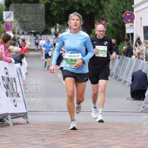 30.08.2026 - Blankeneser Heldenlauf Lena Gebhardt http://msf.ph/oto/10077128 30.08.2026 10:36:44 Ziel 5077, 5084, 5264 meine-sportfotos.de
