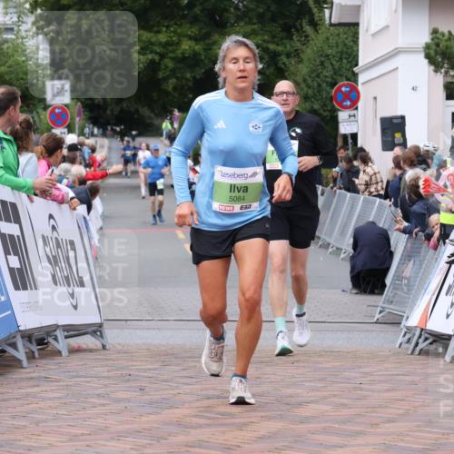 30.08.2026 - Blankeneser Heldenlauf Lena Gebhardt http://msf.ph/oto/10077129 30.08.2026 10:36:45 Ziel 5077, 5084, 5264 meine-sportfotos.de