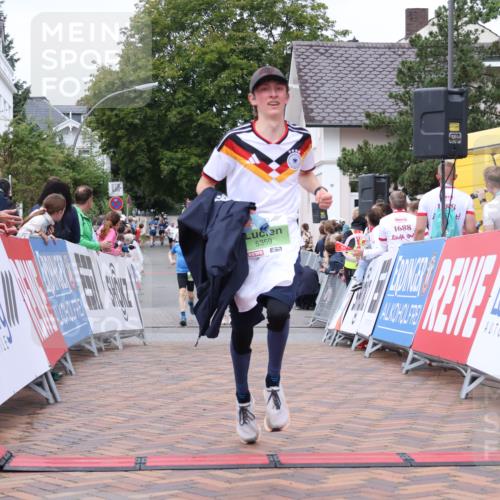 30.08.2026 - Blankeneser Heldenlauf Lena Gebhardt http://msf.ph/oto/10077137 30.08.2026 10:36:54 Ziel 5084, 5359, 5371 meine-sportfotos.de