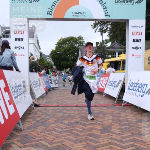 30.08.2026 - Blankeneser Heldenlauf Lena Gebhardt http://msf.ph/oto/10077138 30.08.2026 10:36:54 Ziel 5084, 5359, 5371 meine-sportfotos.de