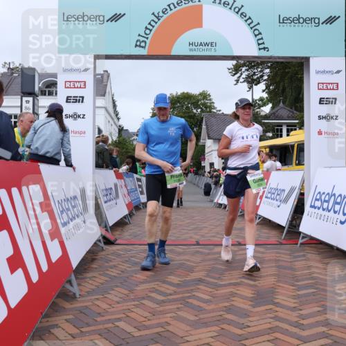 30.08.2026 - Blankeneser Heldenlauf Lena Gebhardt http://msf.ph/oto/10077142 30.08.2026 10:37:01 Ziel 5013, 5359, 5538, 5539 meine-sportfotos.de