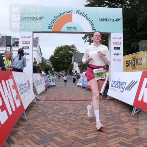 30.08.2026 - Blankeneser Heldenlauf Lena Gebhardt http://msf.ph/oto/10077150 30.08.2026 10:37:08 Ziel 5013, 5306, 5538, 5539 meine-sportfotos.de