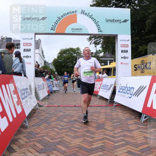 30.08.2026 - Blankeneser Heldenlauf Lena Gebhardt http://msf.ph/oto/10077153 30.08.2026 10:37:14 Ziel 5207, 5306, 5817, 5878 meine-sportfotos.de