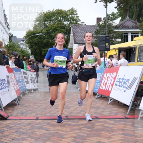 30.08.2026 - Blankeneser Heldenlauf Lena Gebhardt http://msf.ph/oto/10077156 30.08.2026 10:37:17 Ziel 5207, 5790, 5817, 5878 meine-sportfotos.de