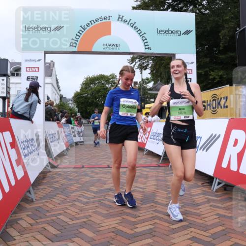 30.08.2026 - Blankeneser Heldenlauf Lena Gebhardt http://msf.ph/oto/10077158 30.08.2026 10:37:18 Ziel 5207, 5790, 5817, 5878 meine-sportfotos.de
