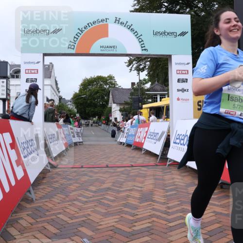 30.08.2026 - Blankeneser Heldenlauf Lena Gebhardt http://msf.ph/oto/10077170 30.08.2026 10:37:31 Ziel 5241, 5771 meine-sportfotos.de
